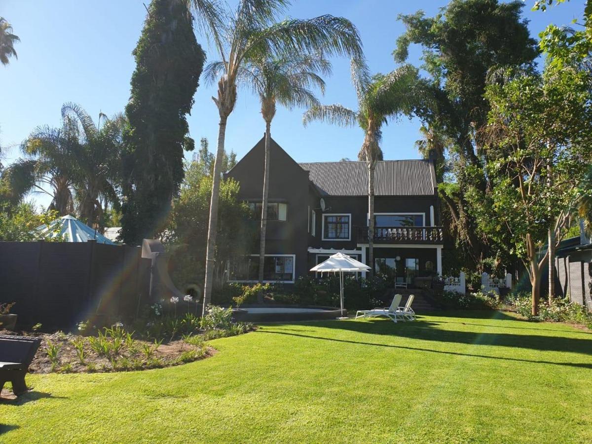 Le Must Residence Upington Kültér fotó